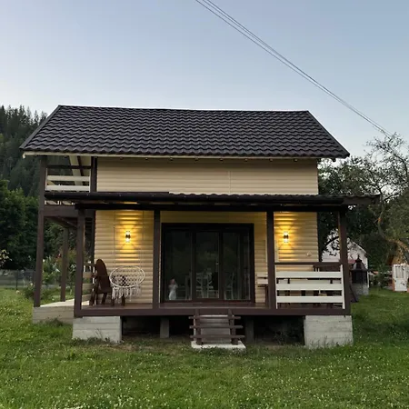 на грушівці Nyaraló